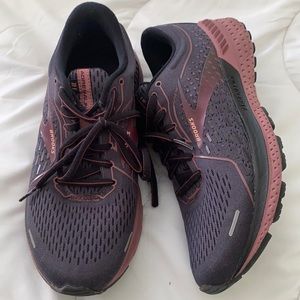 Brooks Adrenaline GTS 21